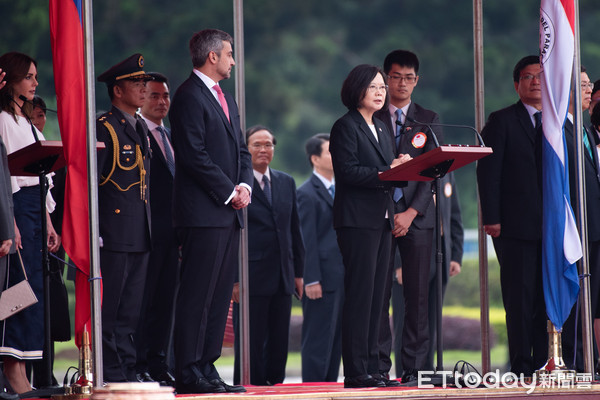 ▲▼蔡英文主持「軍禮歡迎巴拉圭共和國總統阿布鐸伉儷」。（圖／記者季相儒攝）