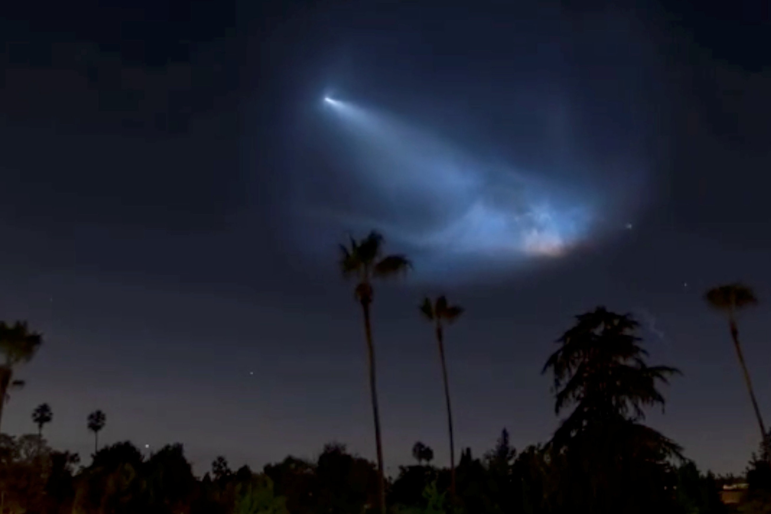 ▲美國太空探索技術公司「SpaceX」今年第17次發射「獵鷹9號」（Falcon 9）火箭。（圖／路透社）