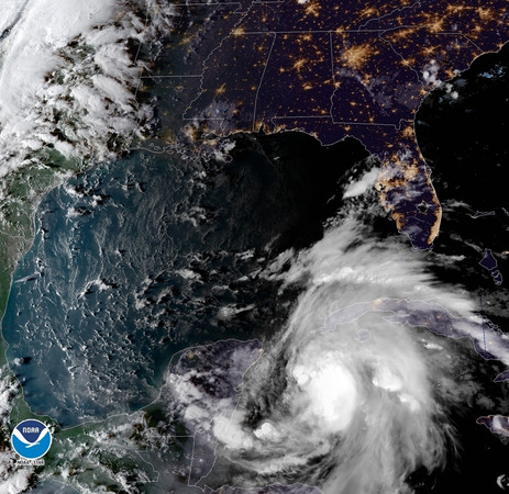 ▲▼ 一級颶風邁克爾（Michael）來勢洶洶，準備10日登陸佛羅里達州。（圖／達志影像／美聯社）