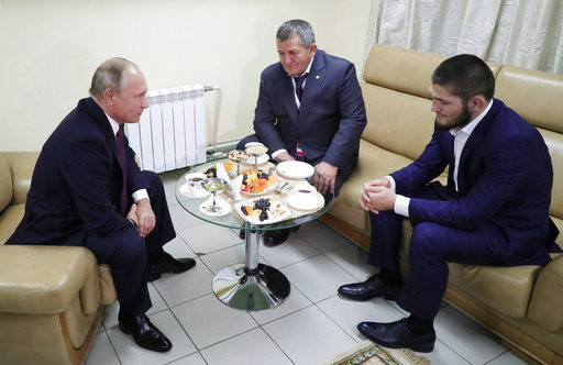 ▲▼      UFC冠軍諾曼戈曼德夫（Khabib Nurmagomedov）和俄羅斯總統會面       。（圖／達志影像／美聯社）