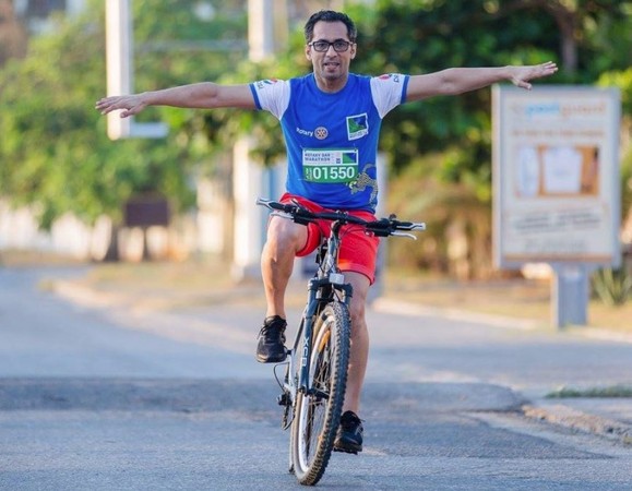 ▲戴瓦吉平日就有運動習慣，曾參加騎單車大賽，卻在健身前被擄走 。（圖／翻攝自Mohammed Dewji臉書）