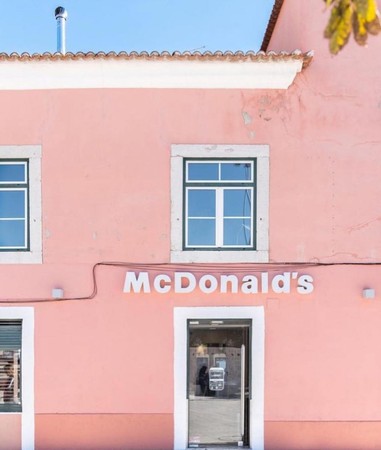 ▲▼什麼，居然還有粉紅色的麥當勞！幫你一次搜羅散落全球的9個粉嫩聖地。（圖／bella儂儂提供）