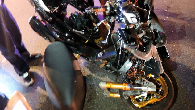 21歲手機店老闆到西門收攤！女撞死人：轉彎後才看到　母捐兒眼角膜。（圖／東森新聞）