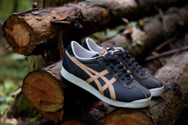 ▲Onitsuka Tiger攜手大中華區品牌代言人李宇春，演繹秋季裂紋藝術系列。（圖／品牌提供）