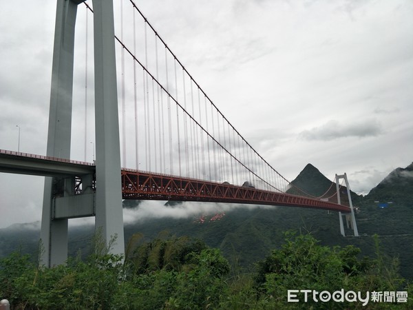 貴州省壩陵河大橋。（圖／記者吳增煌攝）