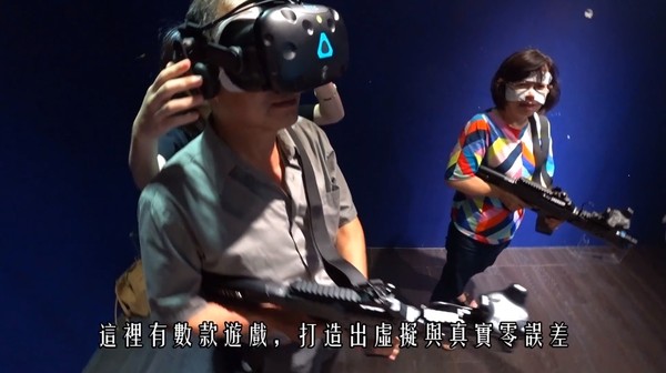▲台北三創生活園區VIVELAND VR 虛擬實境樂園。（圖／截自溜出門影片）
