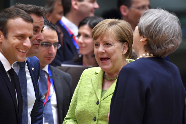 ▲▼ 法國總統馬克宏（Emmanuel Macron）與德國總理梅克爾（Angela Merkel）。（圖／達志影像／美聯社）