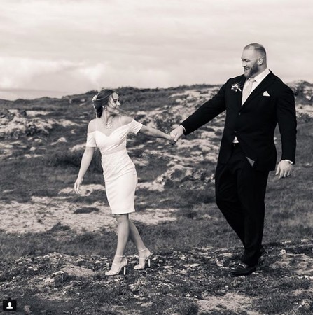 ▲《權力遊戲》「魔山」哈夫托朱利爾斯比約森（Hafthór Júlíus Björnsson）結婚了。（圖／翻攝自Kelsey Henson Instagram）