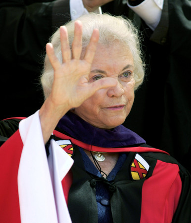 ▲▼  美國史上首位最高法院女性大法官歐康諾（Sandra Day O`Connor）23日公開表示，她患有早期失智症，未來不會參加公開活動。（圖／路透）