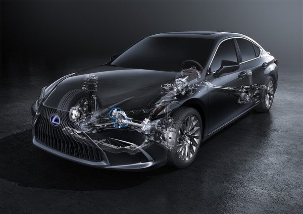 全球首發數位後視鏡、全新避震器　日規Lexus ES挑戰消費者用車習慣（圖／翻攝自Lexus）