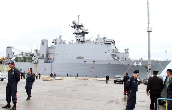 ▲▼兩棲登陸艦「港斯頓霍爾號」（USS Gunston Hall）。（圖／達志影像／美聯社）