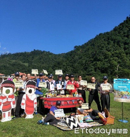 ▲▼2018大同山旅野餐音樂會觀光推廣活動，11月3日（六）登場，要讓民眾相揪野餐，享受戶外休閒時光。（圖／記者游芳男翻攝，下同）記者游芳男／宜蘭報導大同鄉公所於11月3日（六）11時至15時，於大同鄉旅遊服務中心前草地舉辦「2018大同山旅野餐音樂會觀光推廣活動」，活動當日現場再開放50組讓民眾共襄盛舉，名額和場地有限，請提早入場，深秋的午後，想來體驗原味音樂繞山林的野餐音樂會嗎？快來大同鄉，度過今年秋末最難忘的假日時光。大同鄉公所表示，「2018大同山旅野餐音樂會觀光推廣活動」