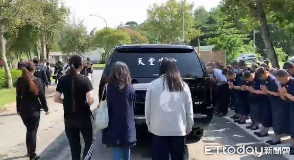 ▲▼ 張加穎告別式,火化。（圖／記者柳名耕攝）