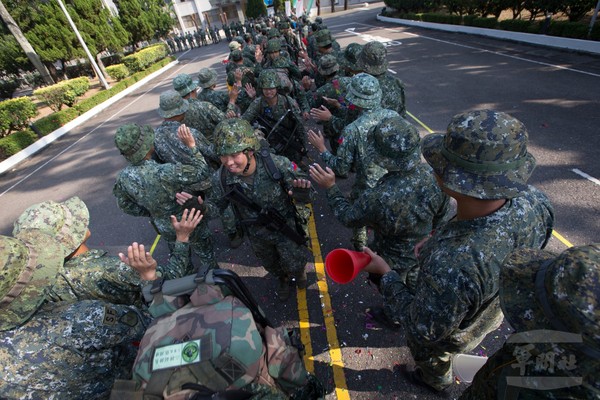 特戰部隊山隘行軍登場　精實訓練打造鋼鐵勁旅