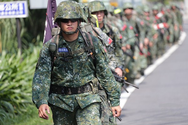 特戰部隊山隘行軍登場　精實訓練打造鋼鐵勁旅