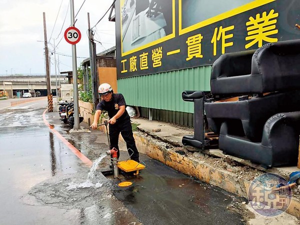 此支消防栓為浮洲廠居千戶共用。