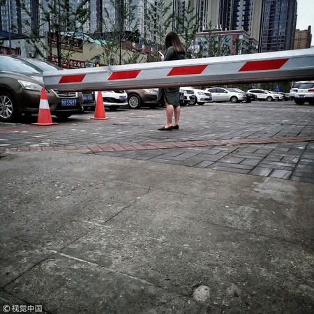 ▲▼陝西西安丈八北路停車場。（圖／視覺中國）