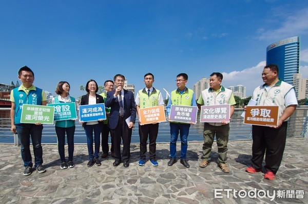 ▲台南市長候選人黃偉哲表示在他推出的「運河珍珠」計畫中，讓舊魚市場成為台南運河的起點。（圖／黃偉哲提供，下同）