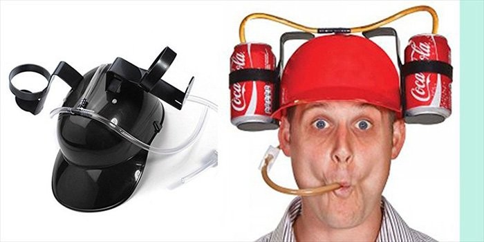 ▲▼網友改造汽水頭盔，變成實用(?)攝影小物。（圖／翻攝自推特，nishihiro）