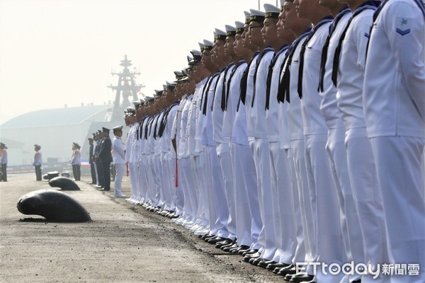 ▲▼總統蔡英文表示，「今天軍艦的成軍典禮，是海軍往前走，是國軍提升整體戰力的一個重要的步驟」。（圖／記者宋德威攝，下同）