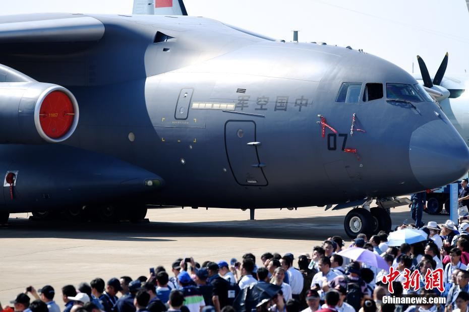 ▲運-20大型運輸機在2018珠海航展現場飛行展示。（圖／中新社）