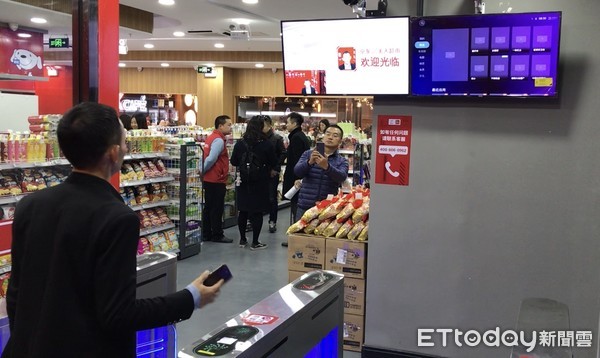 ▲「京東X無人超市」給予顧客「無感」購物體驗。（圖／記者蔡浩祥攝）