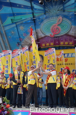 ▲李曉鐘拚連任，藍綠都來站台。（圖／記者楊淑媛攝）