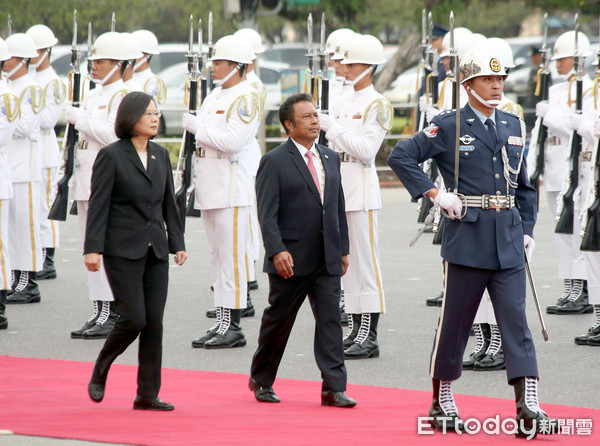 ▲蔡英文主持「軍禮歡迎帛琉共和國雷蒙傑索總統伉儷」▼。（圖／記者屠惠剛攝）