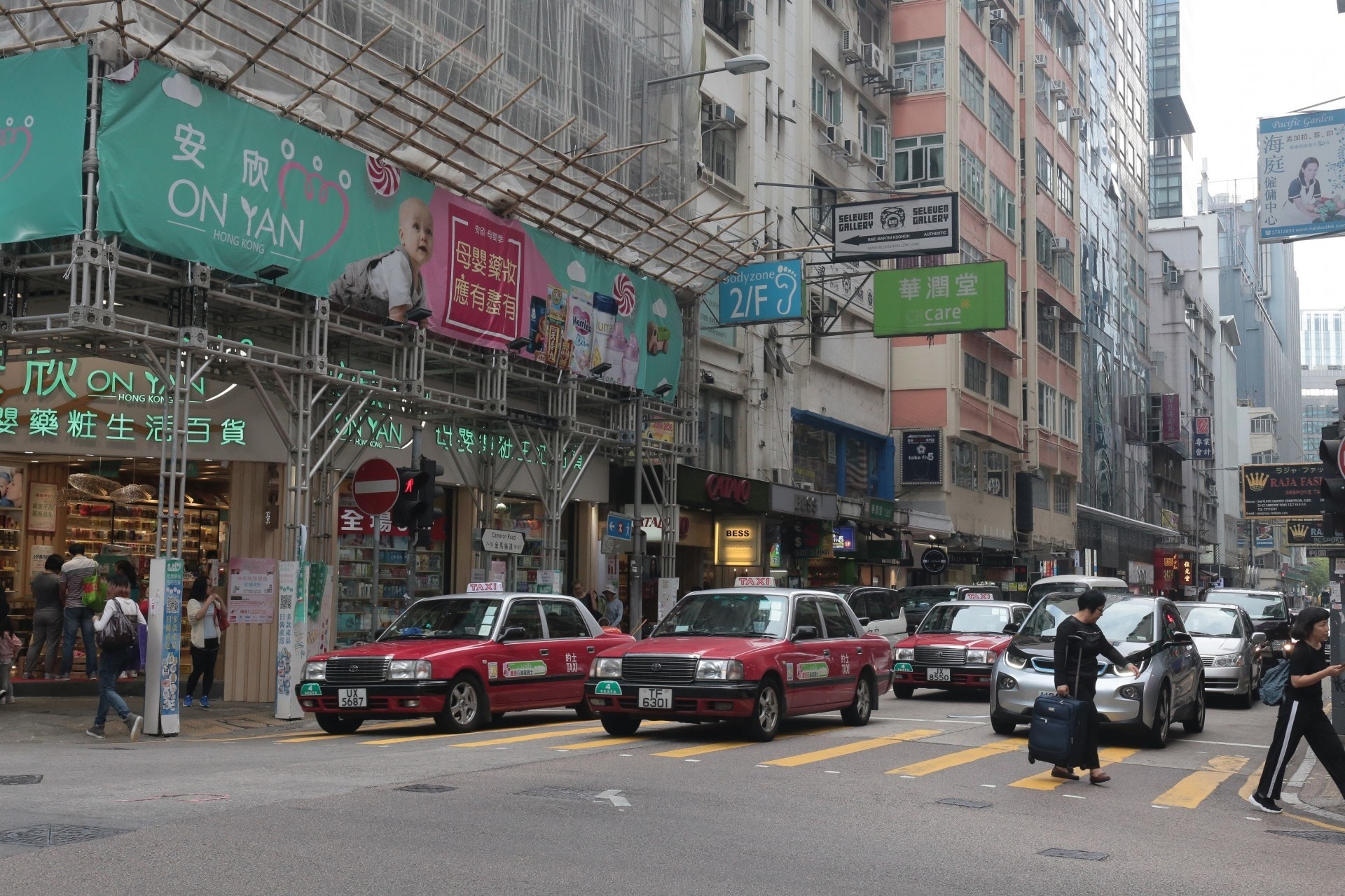 ▲▼餅店情人失聯50年再度重逢。（圖／翻攝自臉書社團）