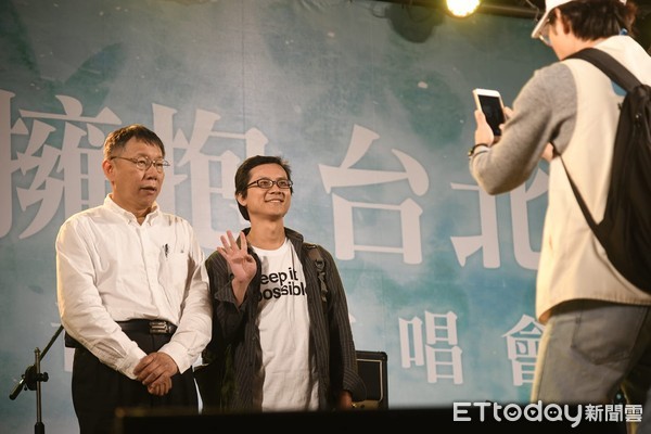 ▲▼台北市長柯文哲出席愛擁抱音樂會 。（圖／記者湯興漢攝） 