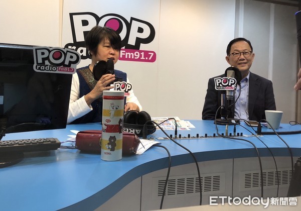 ▲▼台北市長候選人丁守中受邀POP Radio。（圖／記者羅婉庭攝）