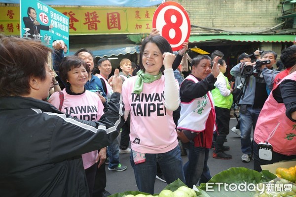 ▲▼民進黨台北市長候選人姚文智太太潘瓊琪。（圖／姚文智辦公室提供）