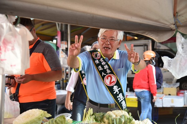 ▲▼李進勇14日於北港掃街拜票。（圖／李進勇競選團隊提供）