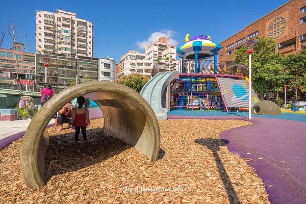 ▲新北樹林東昇公園。（圖／跟著領隊玩提供，請勿隨意翻拍，以免侵權）