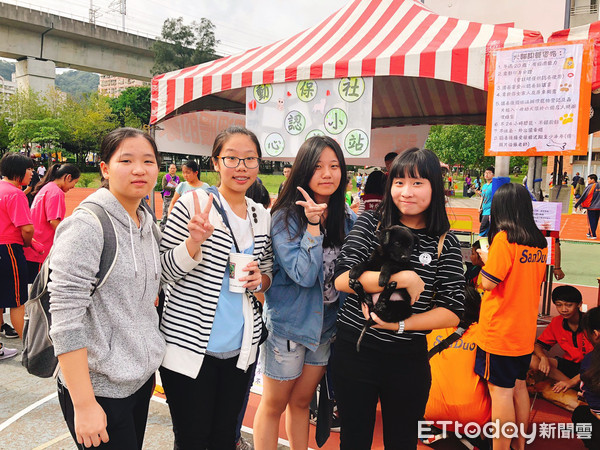 三多國中校犬黑鼻。（圖／新北市動保處提供）