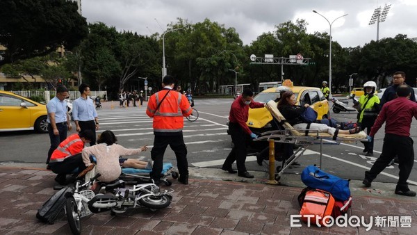 ▲▼台北市敦化北路八德路發生車禍意外。（圖／記者黃彥傑攝）