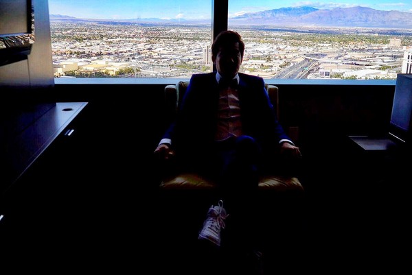 ▲▼米爸、米媽2年前的婚紗照引起網友討論。（圖／米菲&米粒MifaMily授權提供，請勿隨意翻拍，以免侵權。）