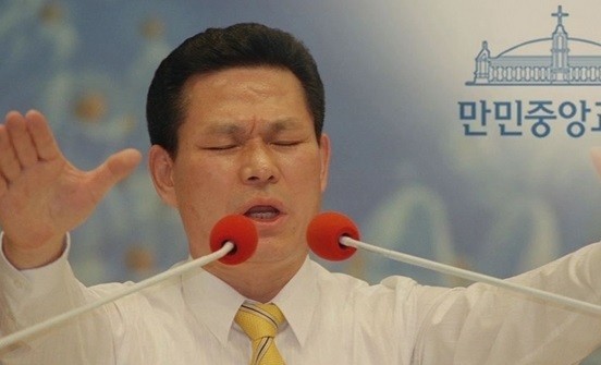 ▲李載祿佈道時的畫面。(圖／翻攝自YouTube）