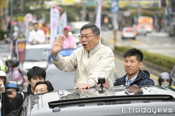 ▲▼台北市長柯文哲車隊掃街。（圖／記者湯興漢攝）