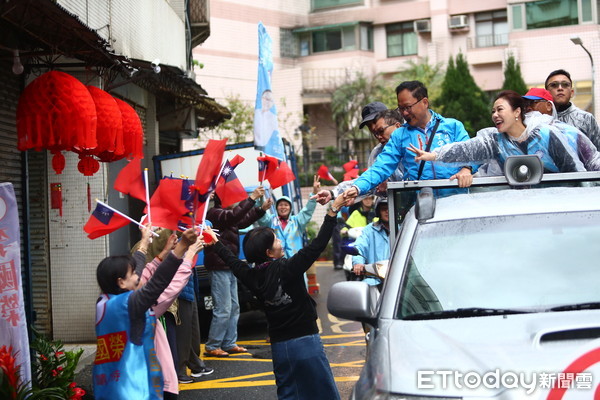 ▲▼丁守中車隊掃街。（圖／丁辦提供）