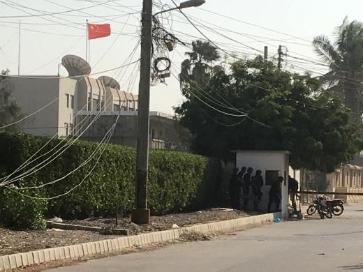▲▼ 中國駐巴基斯坦領事館遭到武裝攻擊。（圖／路透社）