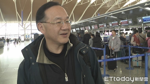 ▲上海台商邱先生提到，一個月前已經訂好返台投票機位。（圖／記者魏有德攝）