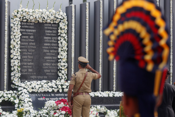 ▲▼印度當局為孟買恐攻舉行10週年悼念儀式。（圖／路透）