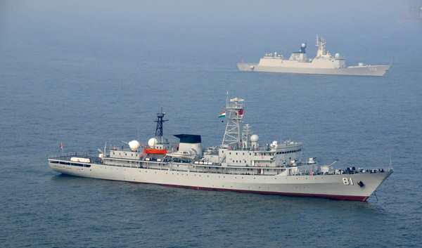 「中國軍校第一艦」鄭和艦於1987年服役，現役解放軍海軍水面艦艇指揮軍官中，每3人中就有2人曾在該艦上實習。（圖／翻攝自維基百科）