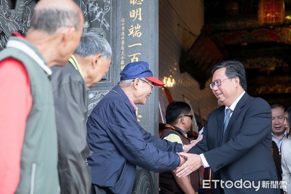 ▲鄭文燦持續展開謝票，表示因適值桃園市要審預算，目前沒時間接代理黨主席。（圖／孫琬晴提供）