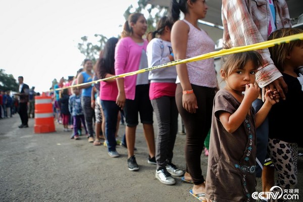 ▲▼近5000中美洲移民滯留於美墨邊境城市提華納（Tijuana）。（圖／翻攝自央視網）