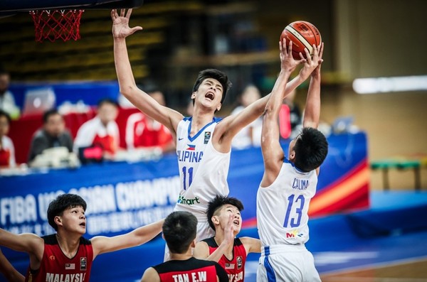 ▲菲律賓招入216公分年僅16歲的索托(Kai Sotto)（圖／取自FIBA官網）