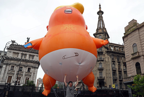 ▲川普寶寶氣球搶先在G20峰會前夕升空。（圖／達志影像／美聯社）