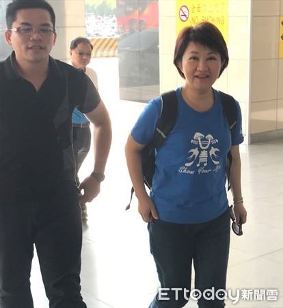 ▲▼盧秀燕搭火車逛后里花博。（圖／記者李忠憲攝）