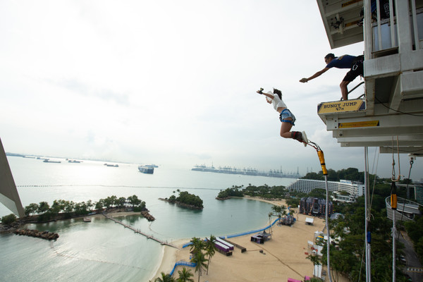 ▲▼   新加波旅遊局,  Santosa,Bungy Jump          。（圖／記者周書羽攝）